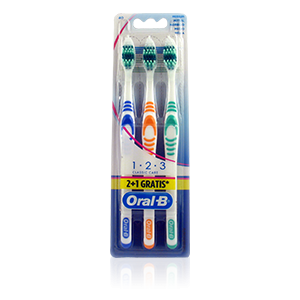 Oral-B 1 2 3 Spazzolino Classic Care Medio